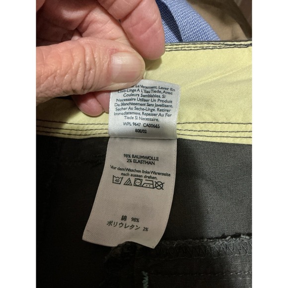 Eddie Bauer Mercer Cargo Cropped Pants Ripstop Gray 12 Hiking Performance - Picture 4 of 6